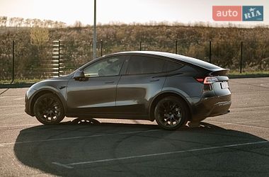 Внедорожник / Кроссовер Tesla Model Y 2024 в Ровно