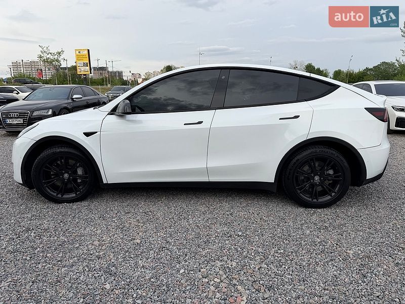 Позашляховик / Кросовер Tesla Model Y 2020 в Києві