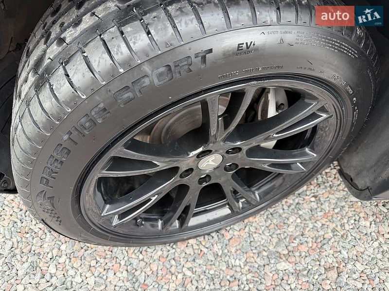 Позашляховик / Кросовер Tesla Model Y 2020 в Києві