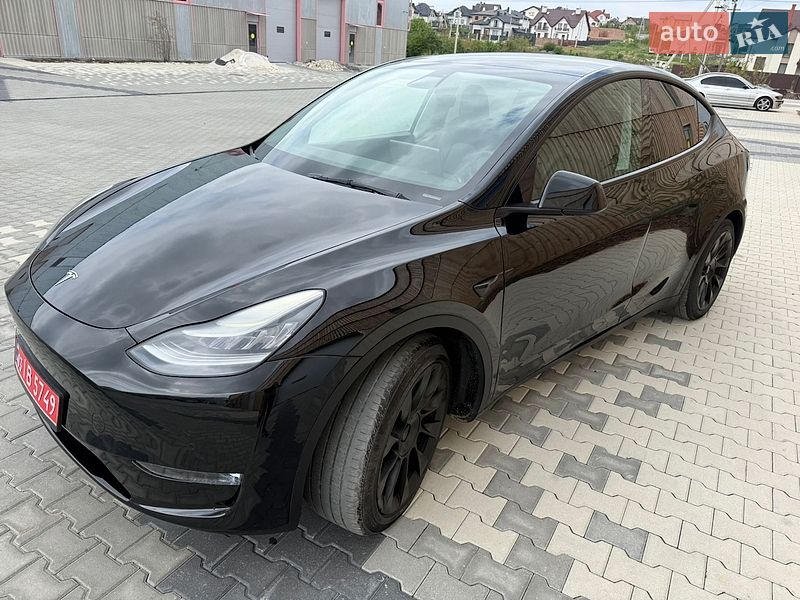 Внедорожник / Кроссовер Tesla Model Y 2021 в Львове