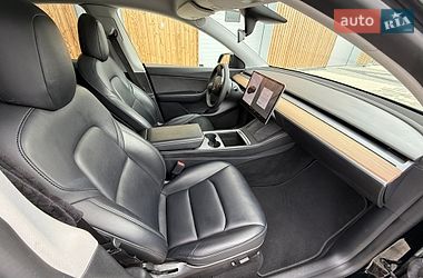 Внедорожник / Кроссовер Tesla Model Y 2021 в Львове