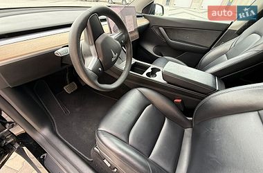 Внедорожник / Кроссовер Tesla Model Y 2021 в Львове