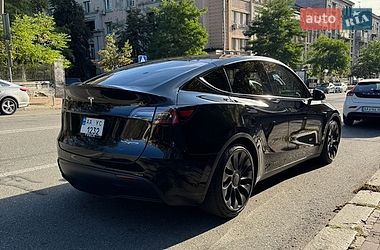 Внедорожник / Кроссовер Tesla Model Y 2022 в Киеве