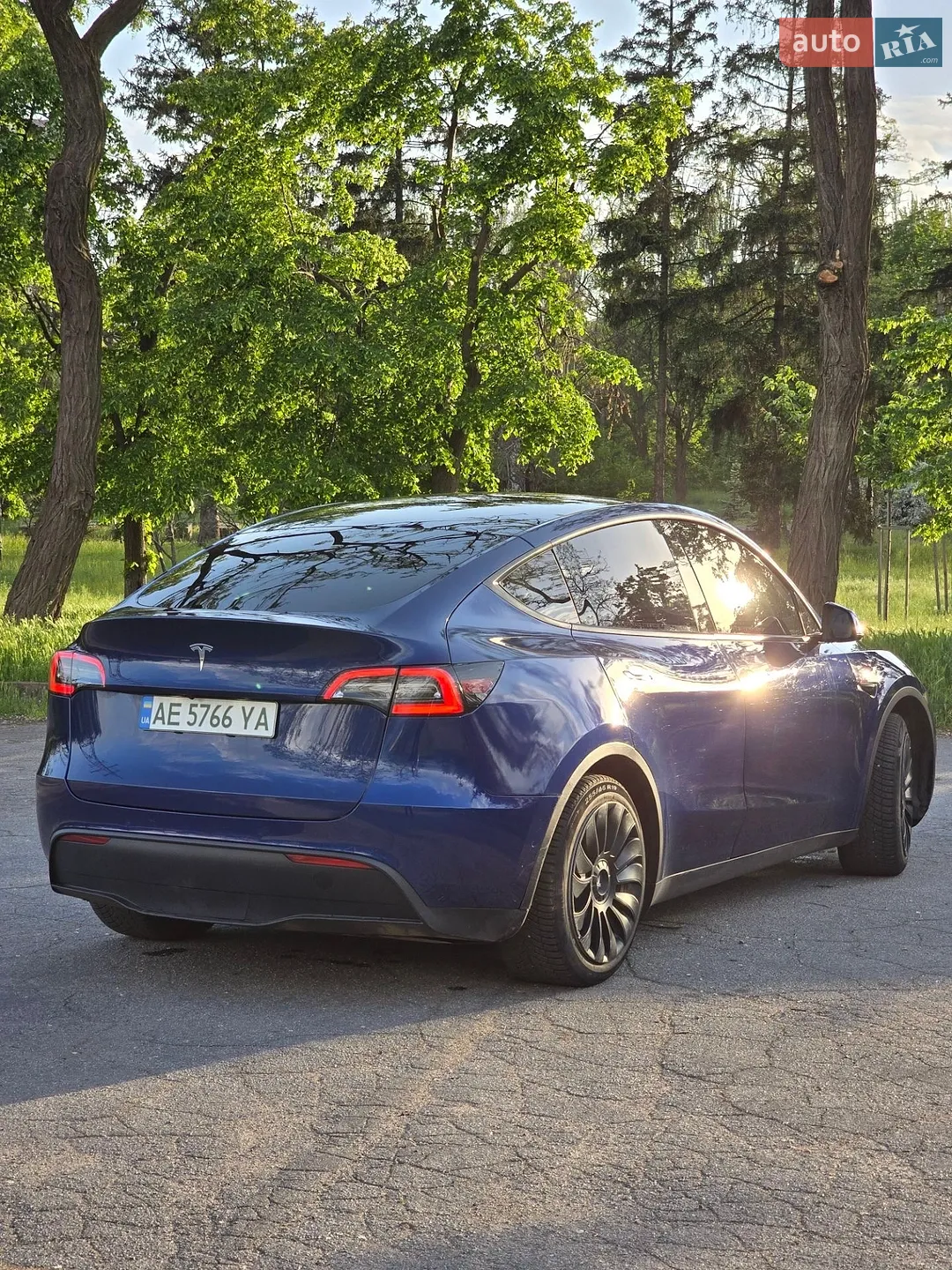 2021 Tesla Model Y - мініатюра 4