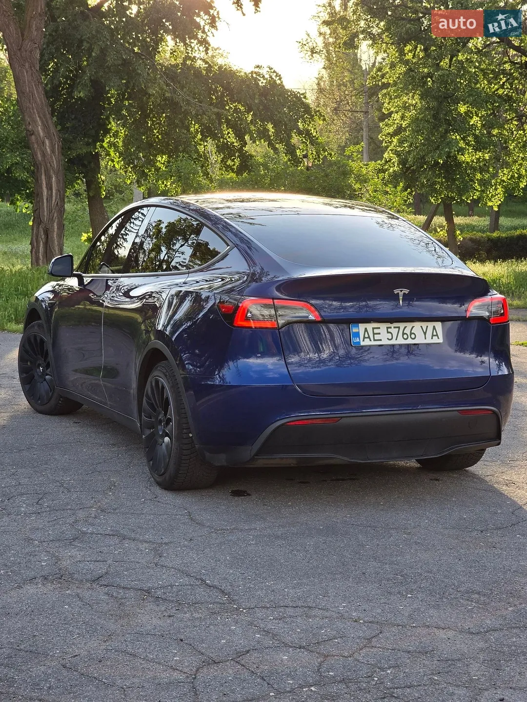 2021 Tesla Model Y - мініатюра 3