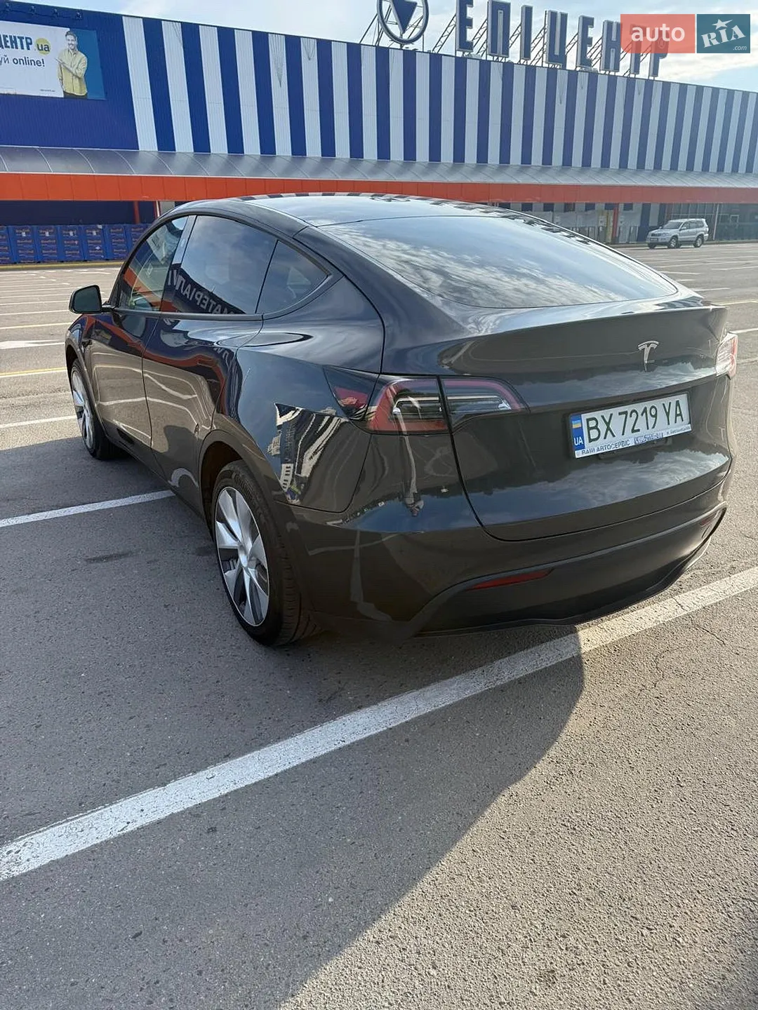2024 Tesla Model Y - мініатюра 10