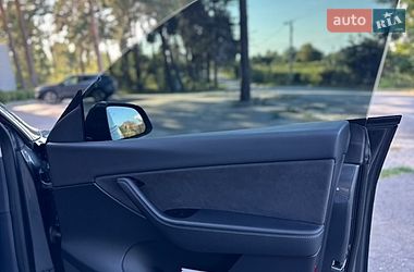 Внедорожник / Кроссовер Tesla Model Y 2020 в Виннице