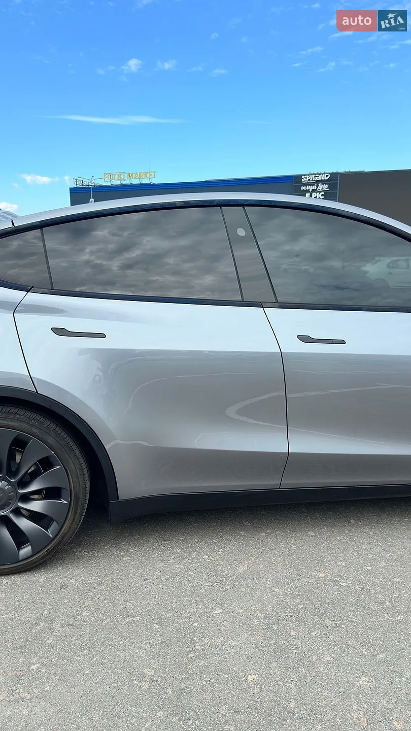 2024 Tesla Model Y - мініатюра 5