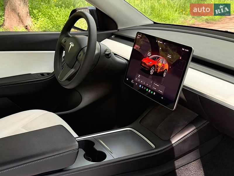 Позашляховик / Кросовер Tesla Model Y 2022 в Кропивницькому фото 14 Позашляховик / Кросовер Tesla Model Y 2022 в Кропивницькому