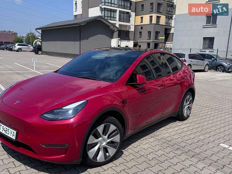 Позашляховик / Кросовер Tesla Model Y 2022 в Івано-Франківську