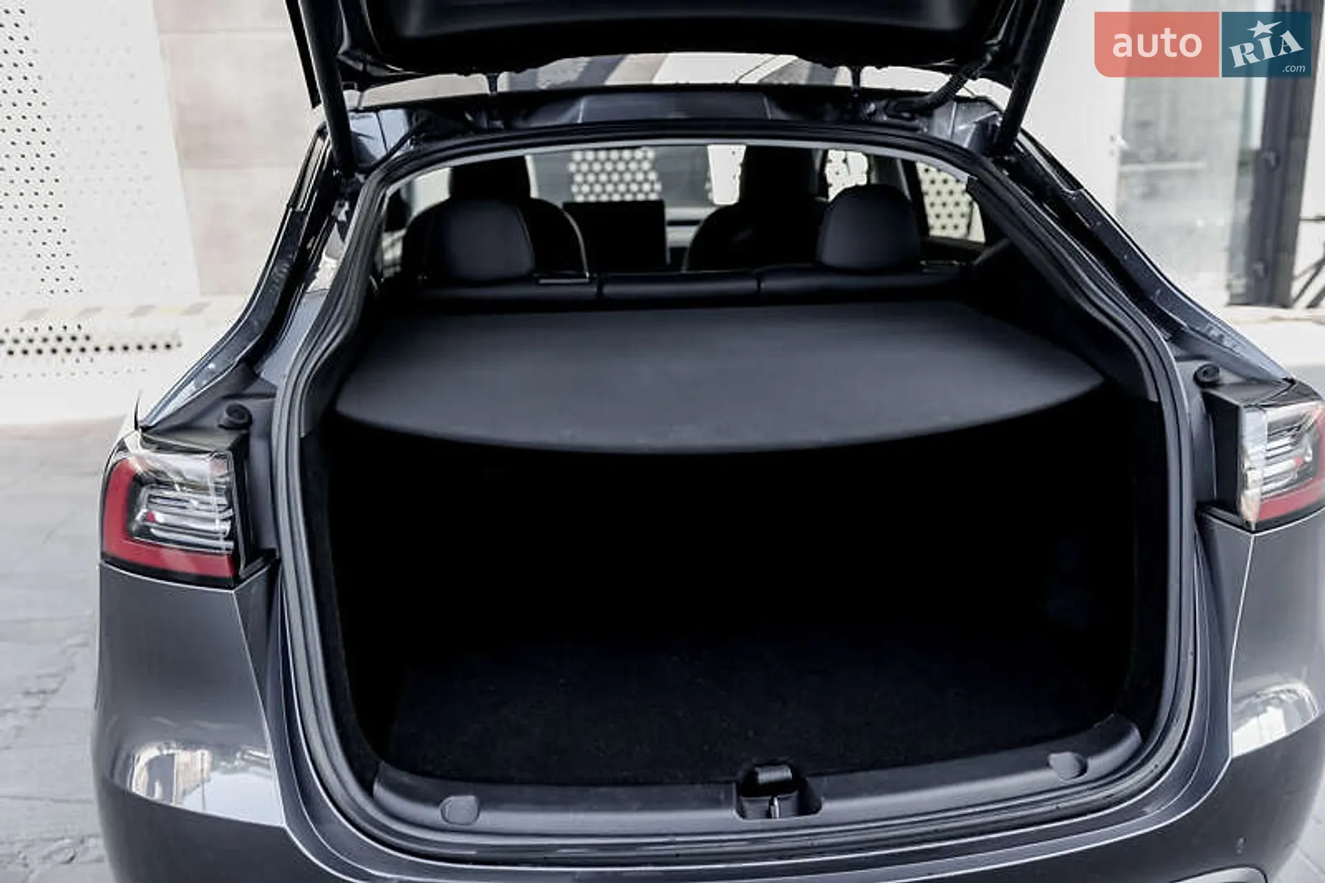 2022 Tesla Model Y - мініатюра 14