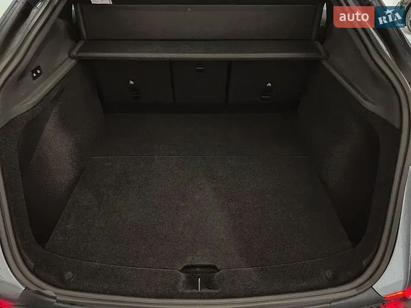 Позашляховик / Кросовер Tesla Model Y 2025 в Києві