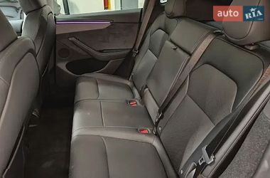 Позашляховик / Кросовер Tesla Model Y 2025 в Києві