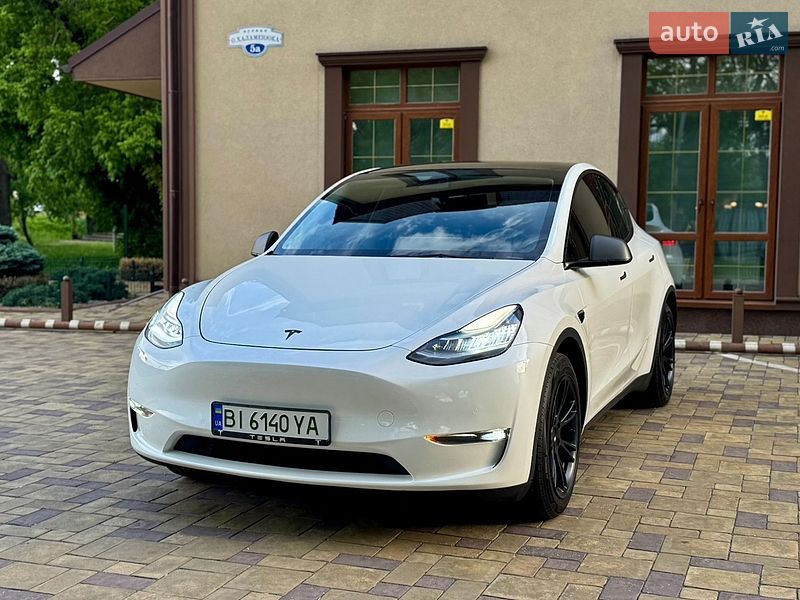 Tesla Model Y 2021