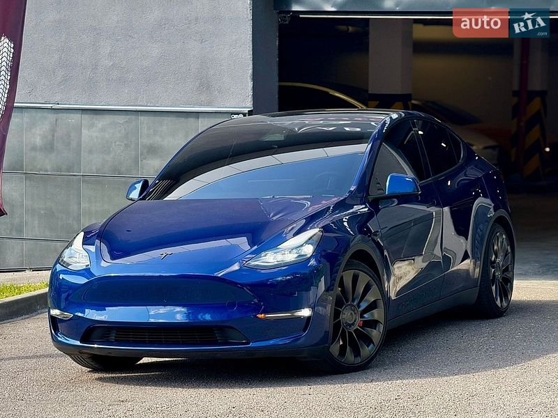 Tesla Model Y 2023
