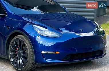 Позашляховик / Кросовер Tesla Model Y 2023 в Харкові