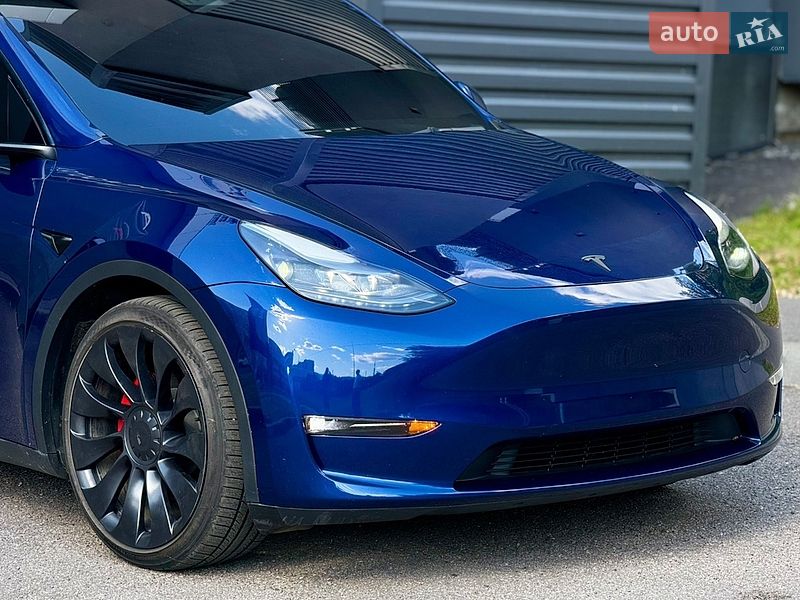 Позашляховик / Кросовер Tesla Model Y 2023 в Харкові