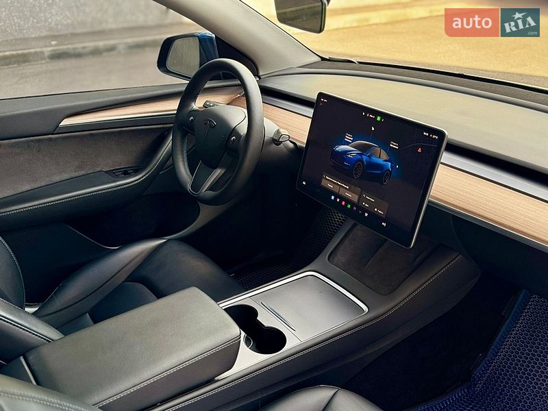 Позашляховик / Кросовер Tesla Model Y 2023 в Харкові