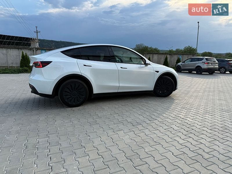 Внедорожник / Кроссовер Tesla Model Y 2023 в Виннице