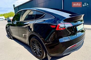 Позашляховик / Кросовер Tesla Model Y 2025 в Дніпрі
