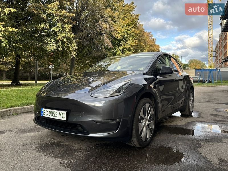 Внедорожник / Кроссовер Tesla Model Y 2024 в Тернополе