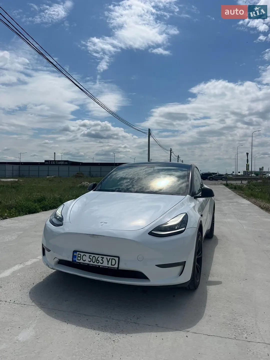 2020 Tesla Model Y - мініатюра 3