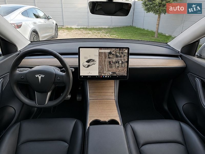 Внедорожник / Кроссовер Tesla Model Y 2020 в Киеве