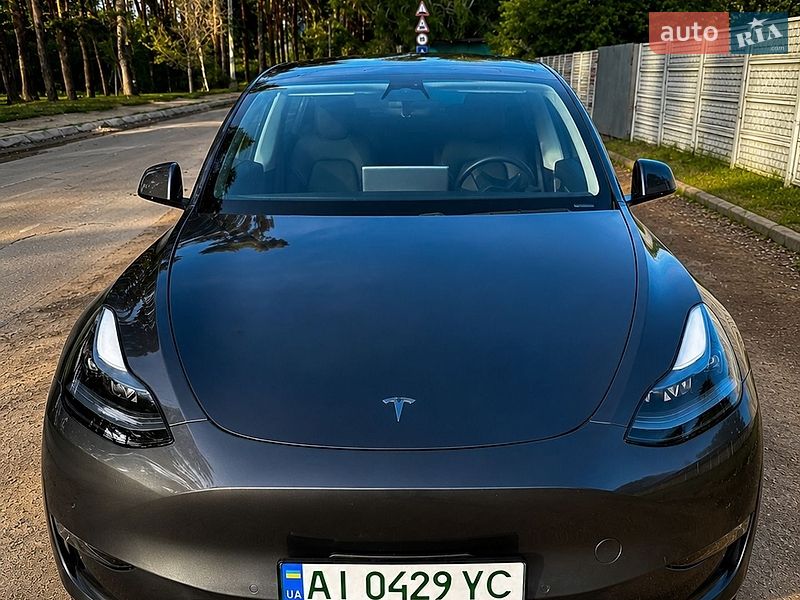 Внедорожник / Кроссовер Tesla Model Y 2020 в Киеве
