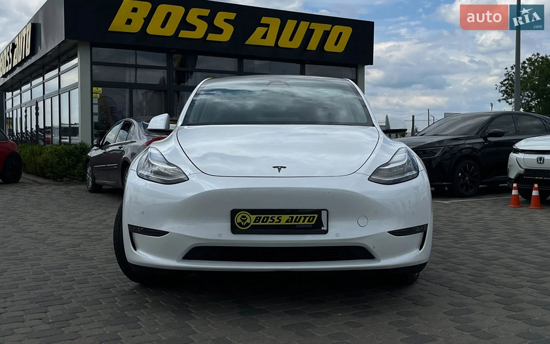 2020 Tesla Model Y - мініатюра 2