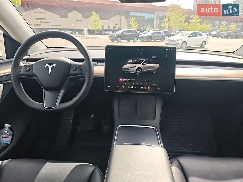Позашляховик / Кросовер Tesla Model Y 2023 в Києві фото 9 Позашляховик / Кросовер Tesla Model Y 2023 в Києві