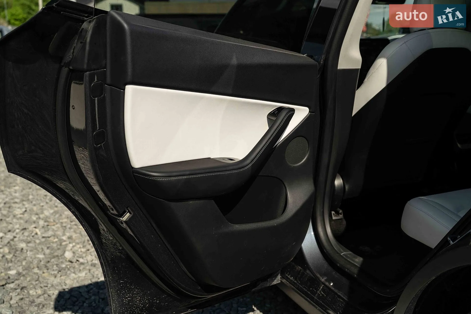 2020 Tesla Model Y - мініатюра 43
