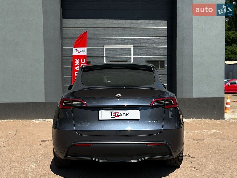 Внедорожник / Кроссовер Tesla Model Y 2023 в Киеве