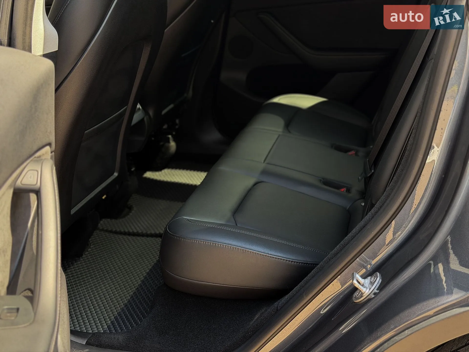 2023 Tesla Model Y - мініатюра 16