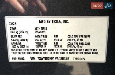 Внедорожник / Кроссовер Tesla Model Y 2023 в Киеве