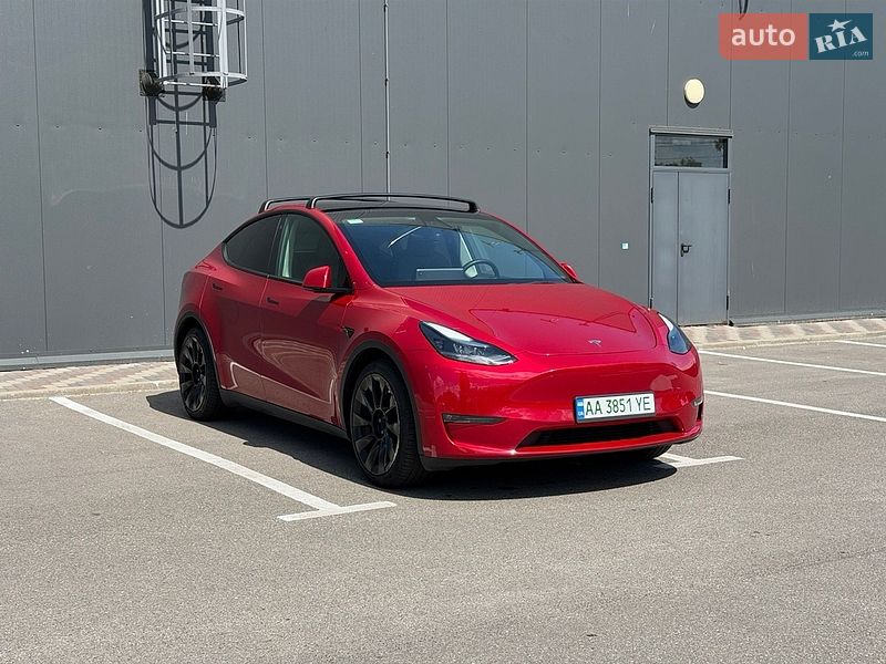 Внедорожник / Кроссовер Tesla Model Y 2021 в Киеве