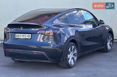 Внедорожник / Кроссовер Tesla Model Y 2025 в Киеве