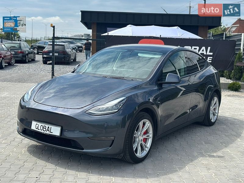 Tesla Model Y 2020