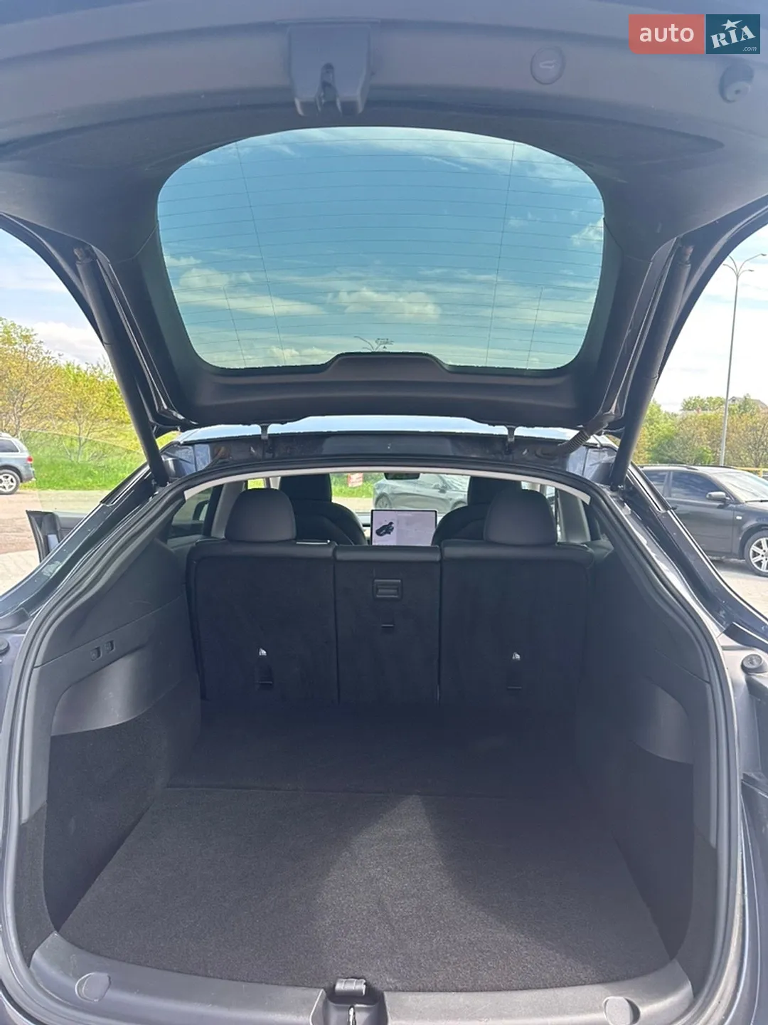 2020 Tesla Model Y - мініатюра 17