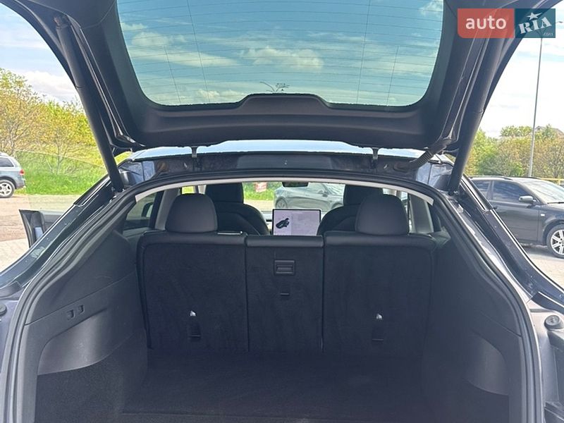 Позашляховик / Кросовер Tesla Model Y 2020 в Рівному