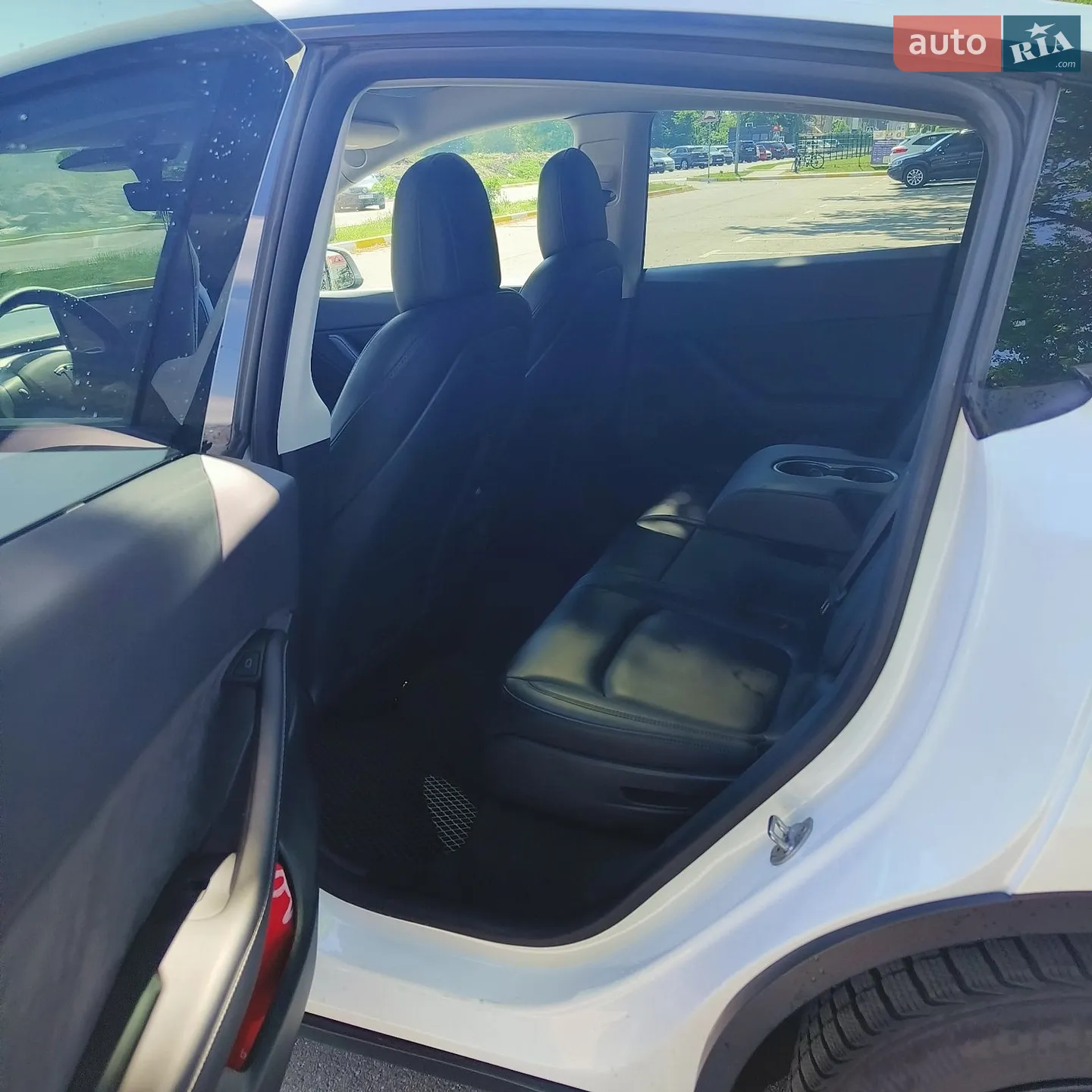 2022 Tesla Model Y - мініатюра 9