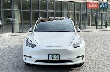 Внедорожник / Кроссовер Tesla Model Y 2021 в Ровно