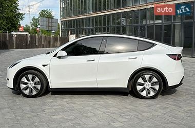 Внедорожник / Кроссовер Tesla Model Y 2021 в Ровно