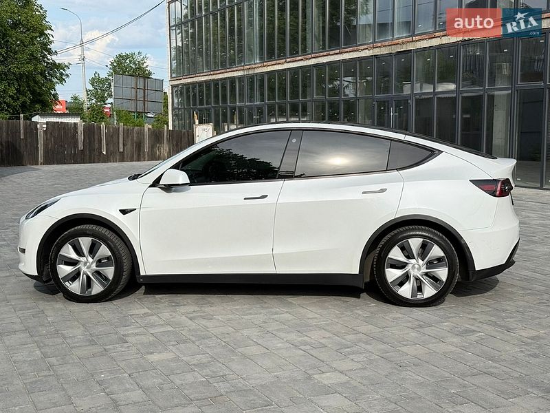 Внедорожник / Кроссовер Tesla Model Y 2021 в Ровно