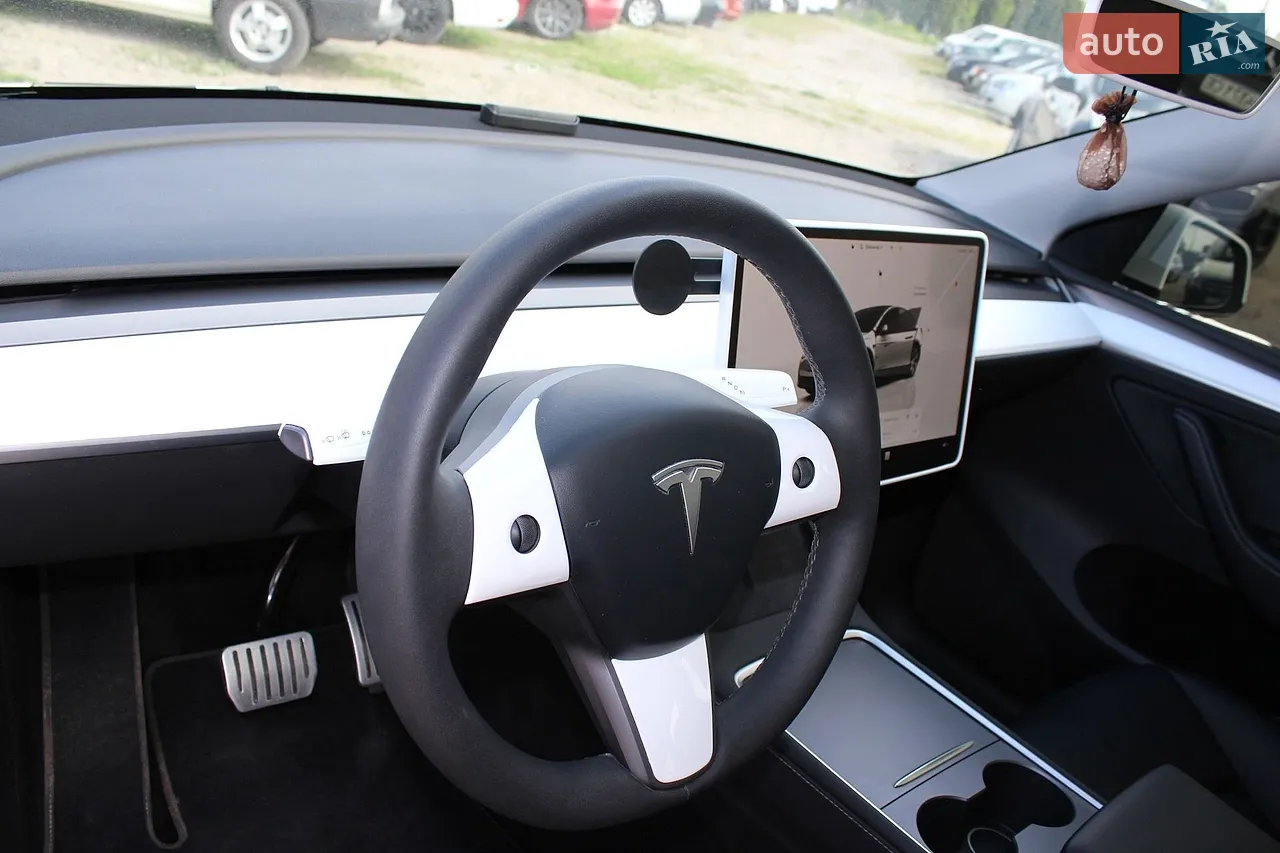 2024 Tesla Model Y - мініатюра 21