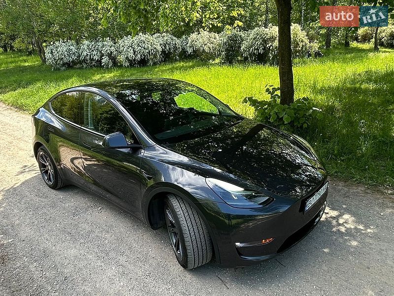 Позашляховик / Кросовер Tesla Model Y 2024 в Тернополі фото Позашляховик / Кросовер Tesla Model Y 2024 в Тернополі