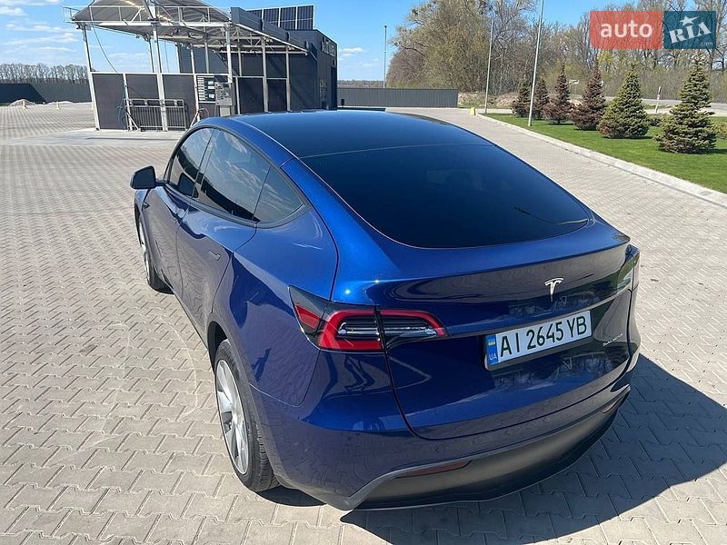 Позашляховик / Кросовер Tesla Model Y 2023 в Києві