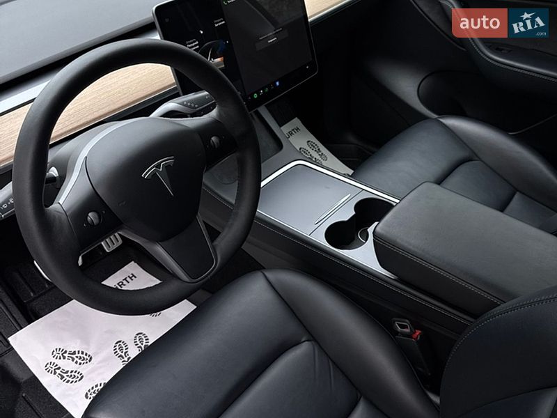 Позашляховик / Кросовер Tesla Model Y 2022 в Тернополі
