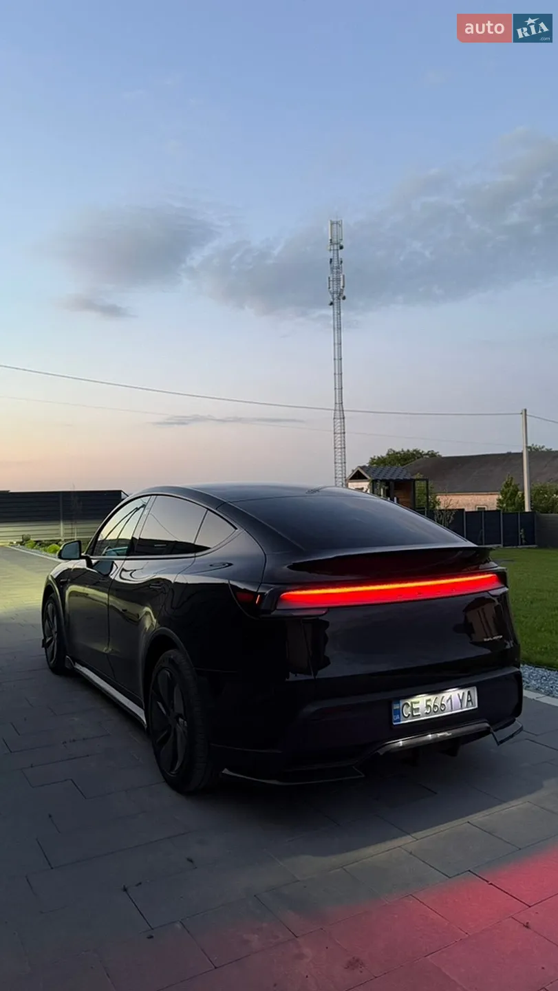 2025 Tesla Model Y - мініатюра 37