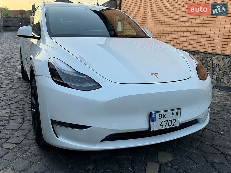 Внедорожник / Кроссовер Tesla Model Y 2023 в Костополе