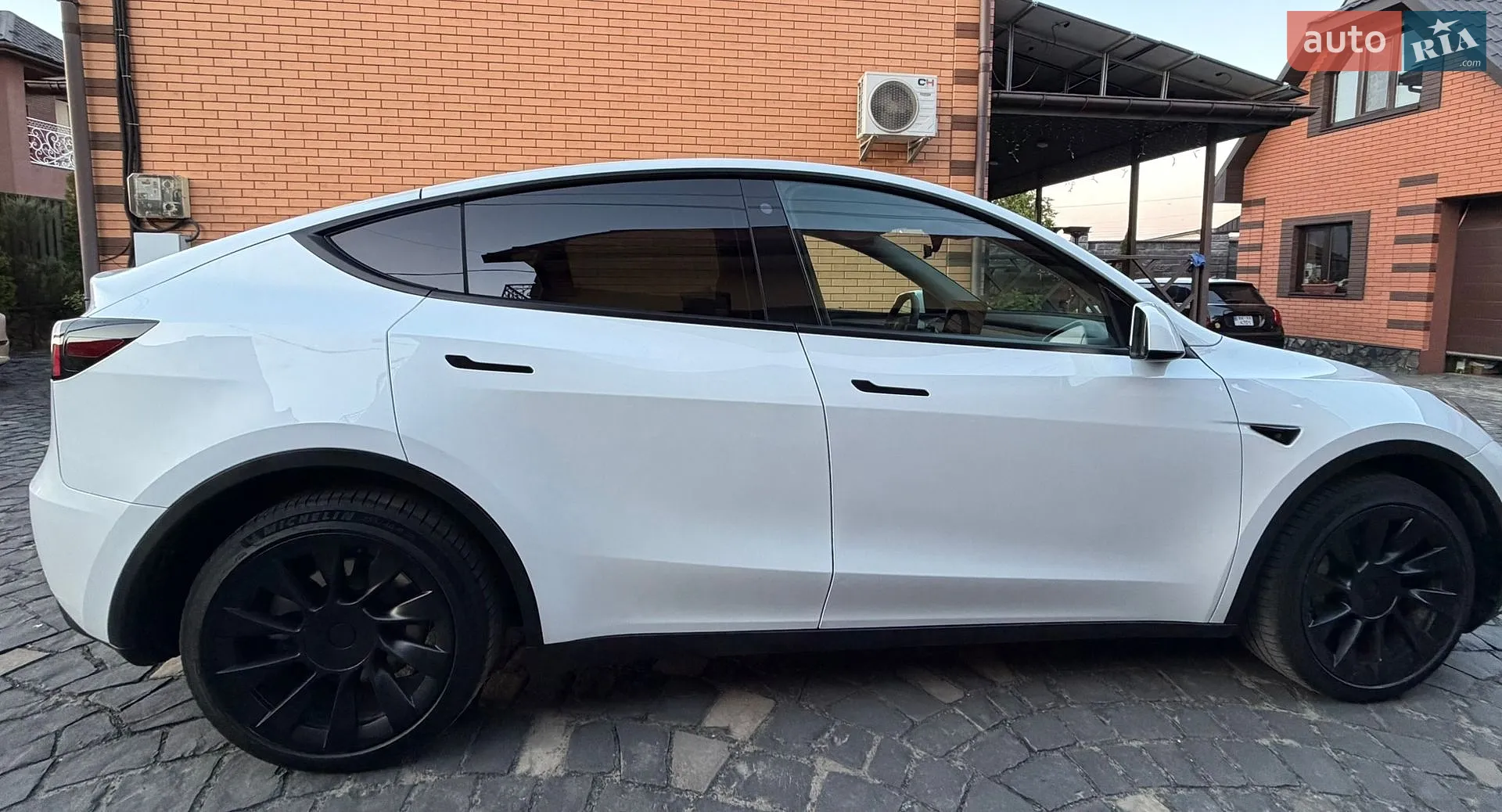 2023 Tesla Model Y - мініатюра 5